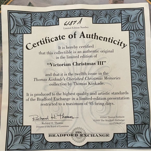 Thomas Kinkade Victorian Christmas III - 2010 - Picture 4 of 6